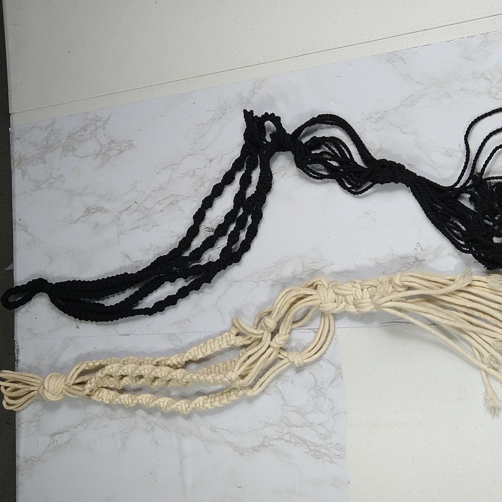 2 rope plant holders